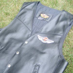 Authentic HARLEY DAVIDSON Snap Front 100th Anniv Leather Vest LARGE w/ Patches
